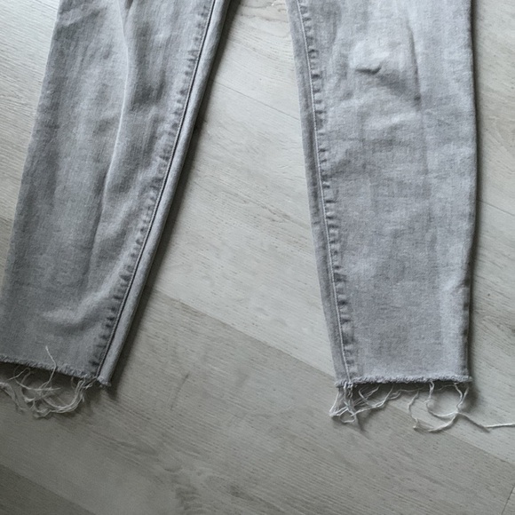 Old Navy Curvy High-Waisted Button-Fly O.G.‎ Straight Cut-Off Jeans Size 2 gray - Picture 9 of 14